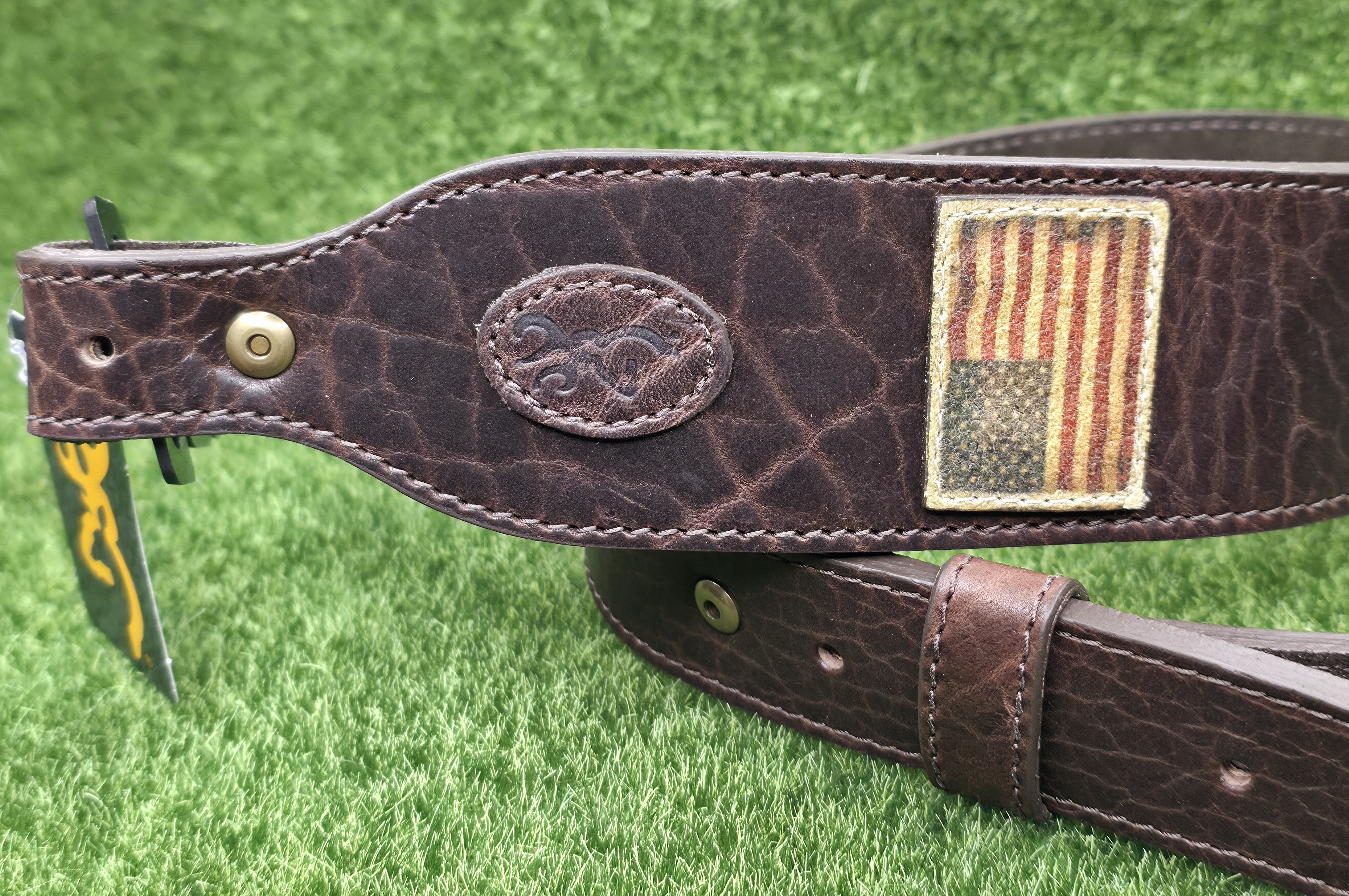 Browning Rifle "Freedom Sling" 25.5"-35" Leather w- American Flag #122616-img-1