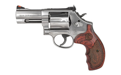 Smith & Wesson 686 Plus Deluxe .357 Magnum .38 Special +P 3 inch 7 round Satin Stainless
