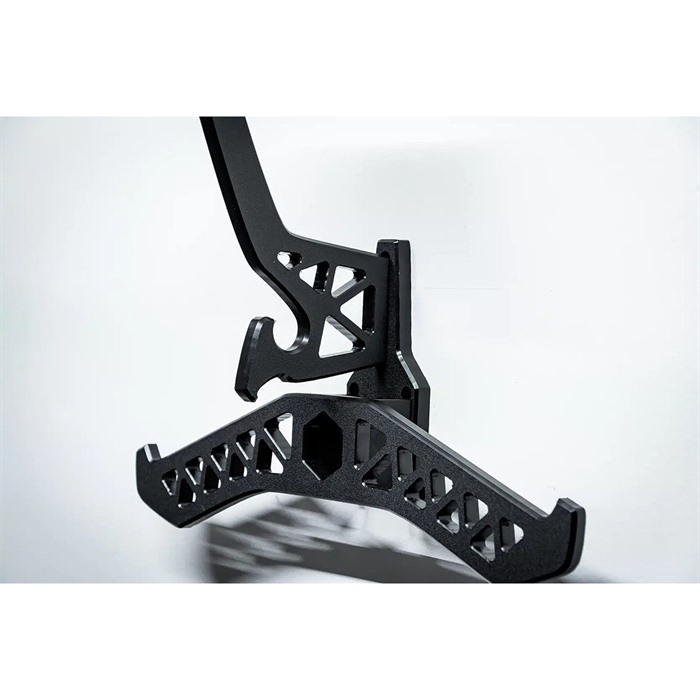 HEAVY GEAR HANGER SKELETONIZED STYLE
